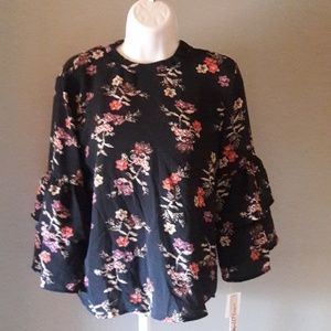 Wallflower Blouse bell sleeves small NWT